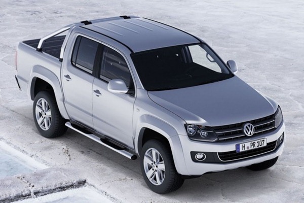 officially-official-volkswagen-amarok-pickup-makes-the-scene